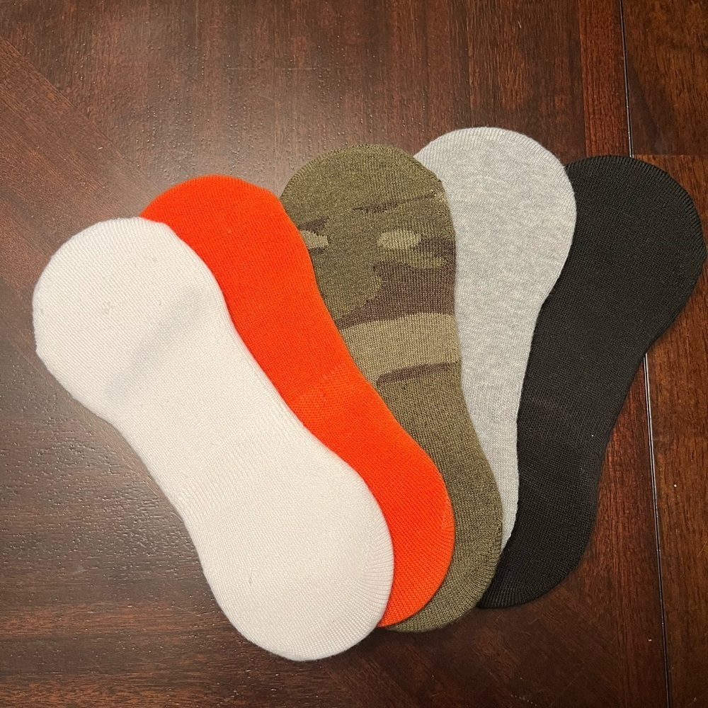 Chaps Men's No-Show Socks - Black, Gray, Camo, Orange, White - Picture 2 of 2